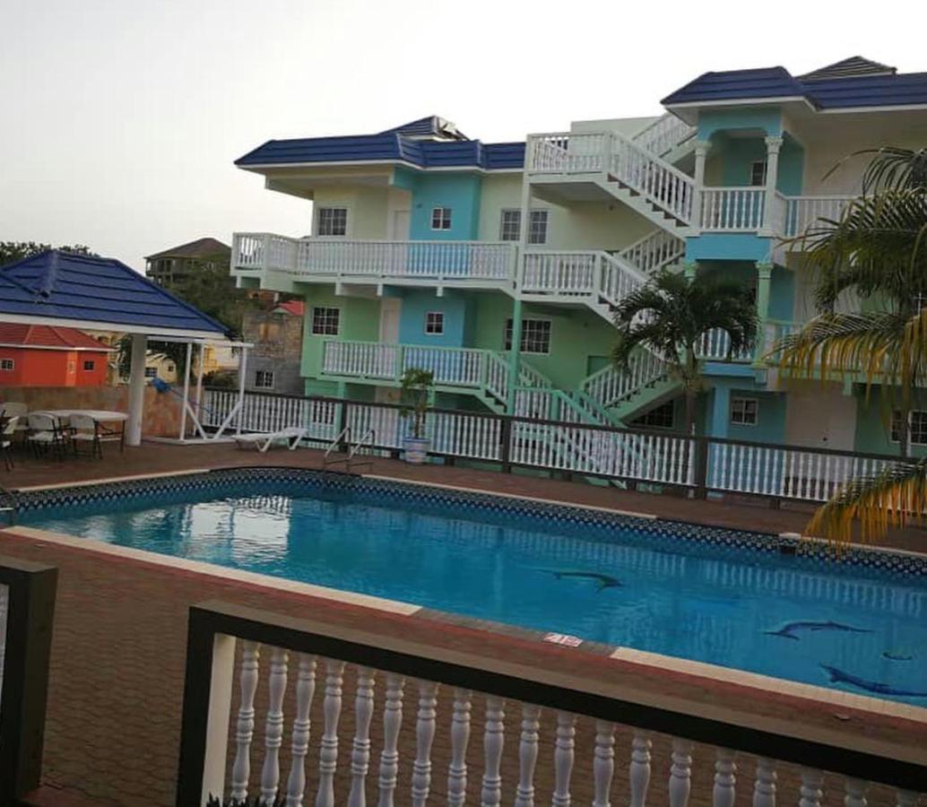 Tropics View Jamaica Hotel Hatfield ภายนอก รูปภาพ